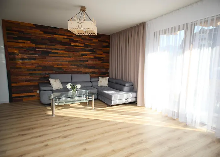 Folk וילה זקופאנה