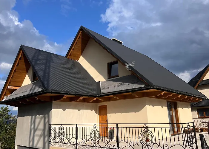 Folk וילה זקופאנה